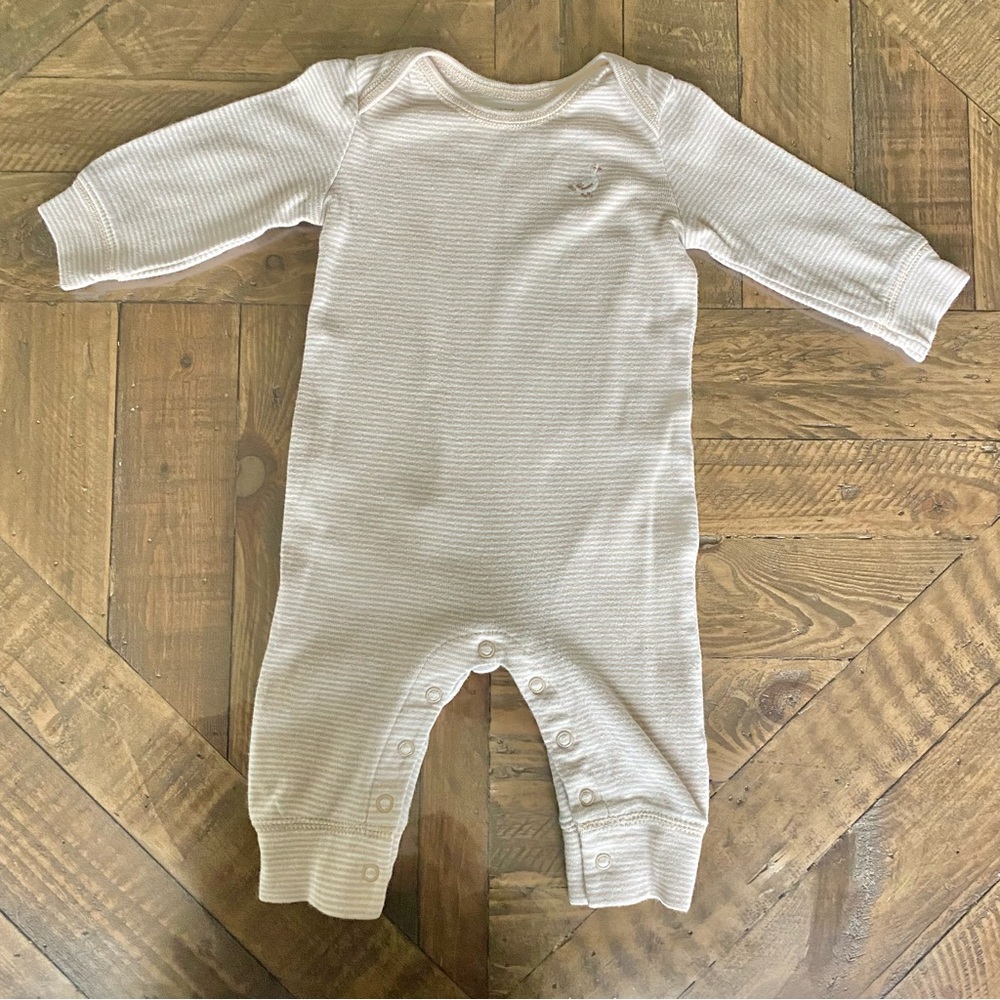 Carter’s Baby 6 M onesie